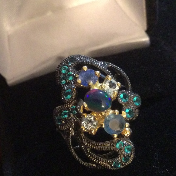 Genuine Black Opal Ring With Sapphires - Picture 10 of 11